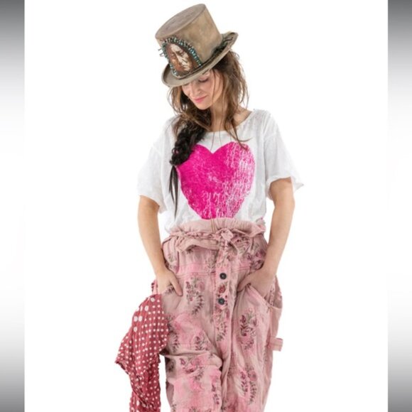 Magnolia Pearl Love is the Only Way Tee - Picture 10 of 10